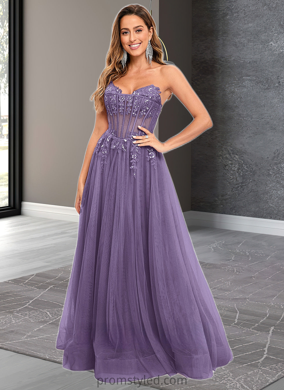 Ashlee Ball-Gown/Princess V-Neck Floor-Length Tulle Prom Dresses With Sequins Appliques Lace HLP0025837