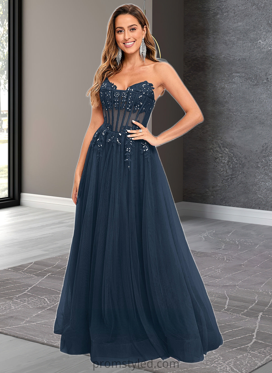 Ashlee Ball-Gown/Princess V-Neck Floor-Length Tulle Prom Dresses With Sequins Appliques Lace HLP0025837