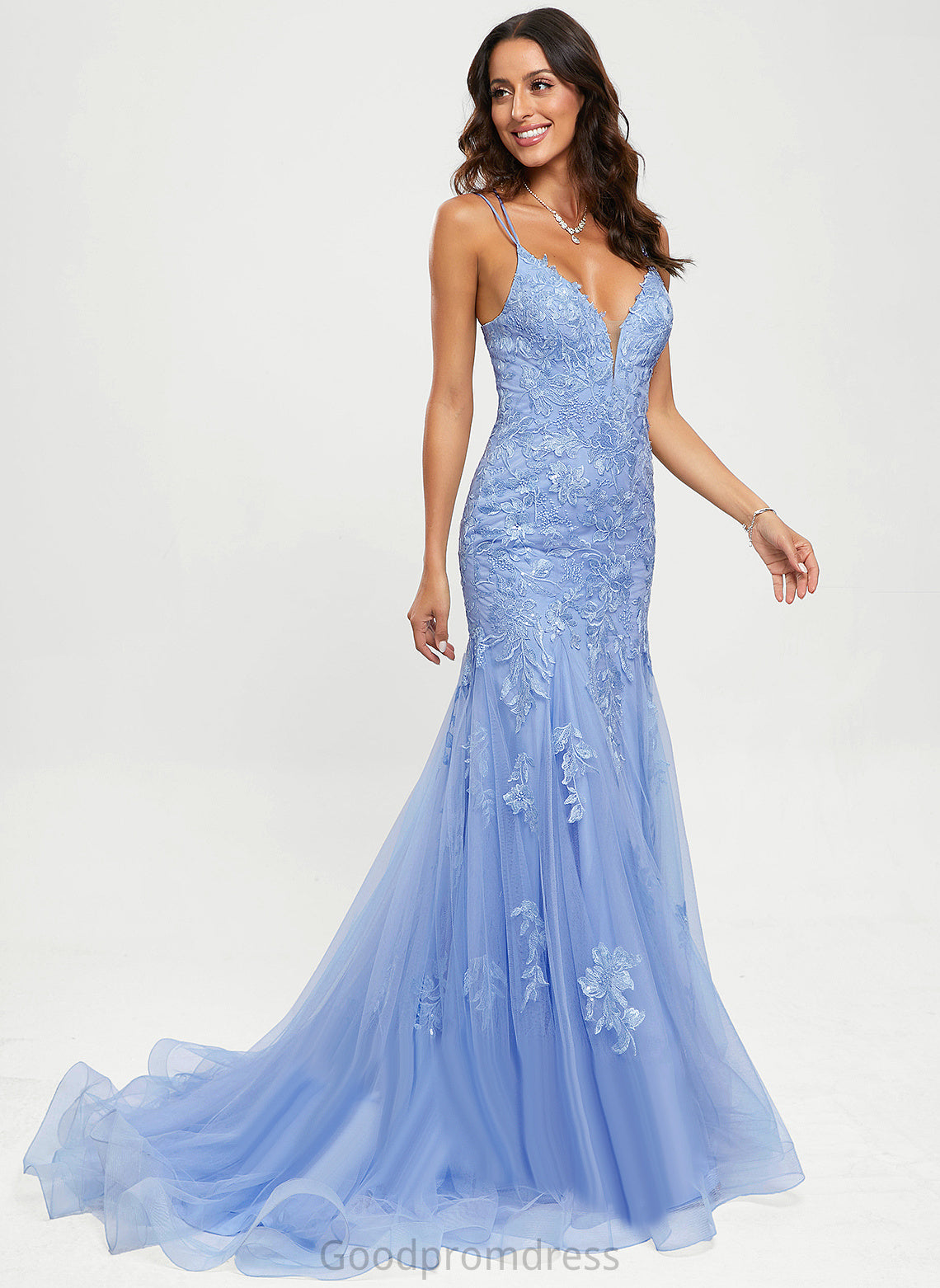 Sequins Sweep Prom Dresses Train Trumpet/Mermaid With Lace V-neck Tulle Nyasia