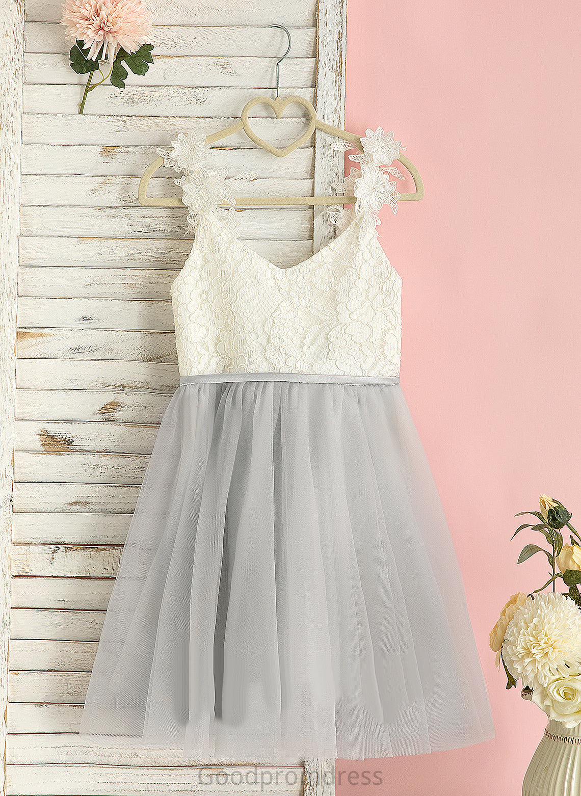 Sleeveless Flower Girl Dresses Tulle/Lace - Gianna Flower Girl V-neck Knee-length Dress A-Line