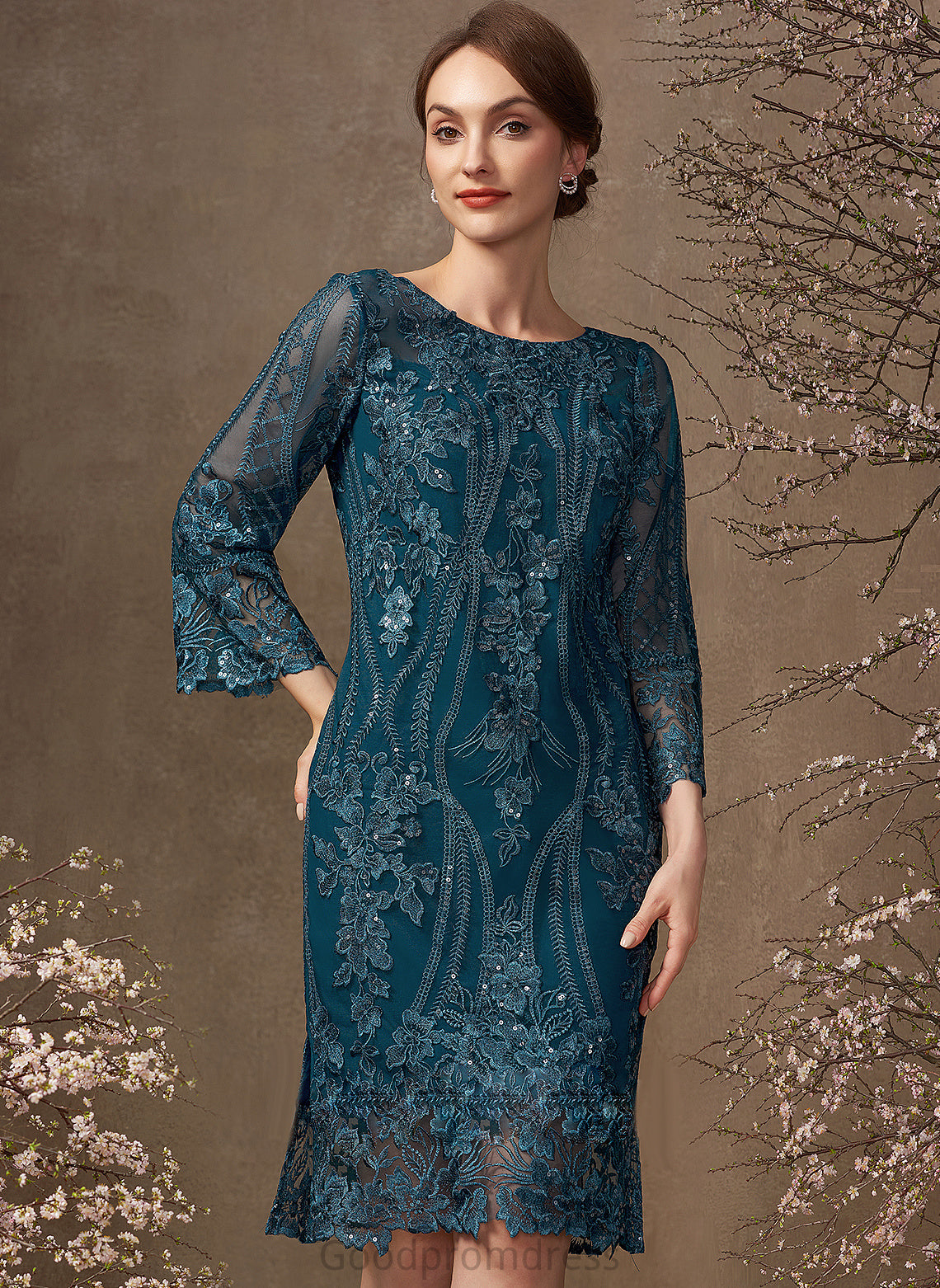 Neck Scoop the Bride Mercedes Lace Dress of Sheath/Column Mother of the Bride Dresses Mother Sequins With Knee-Length