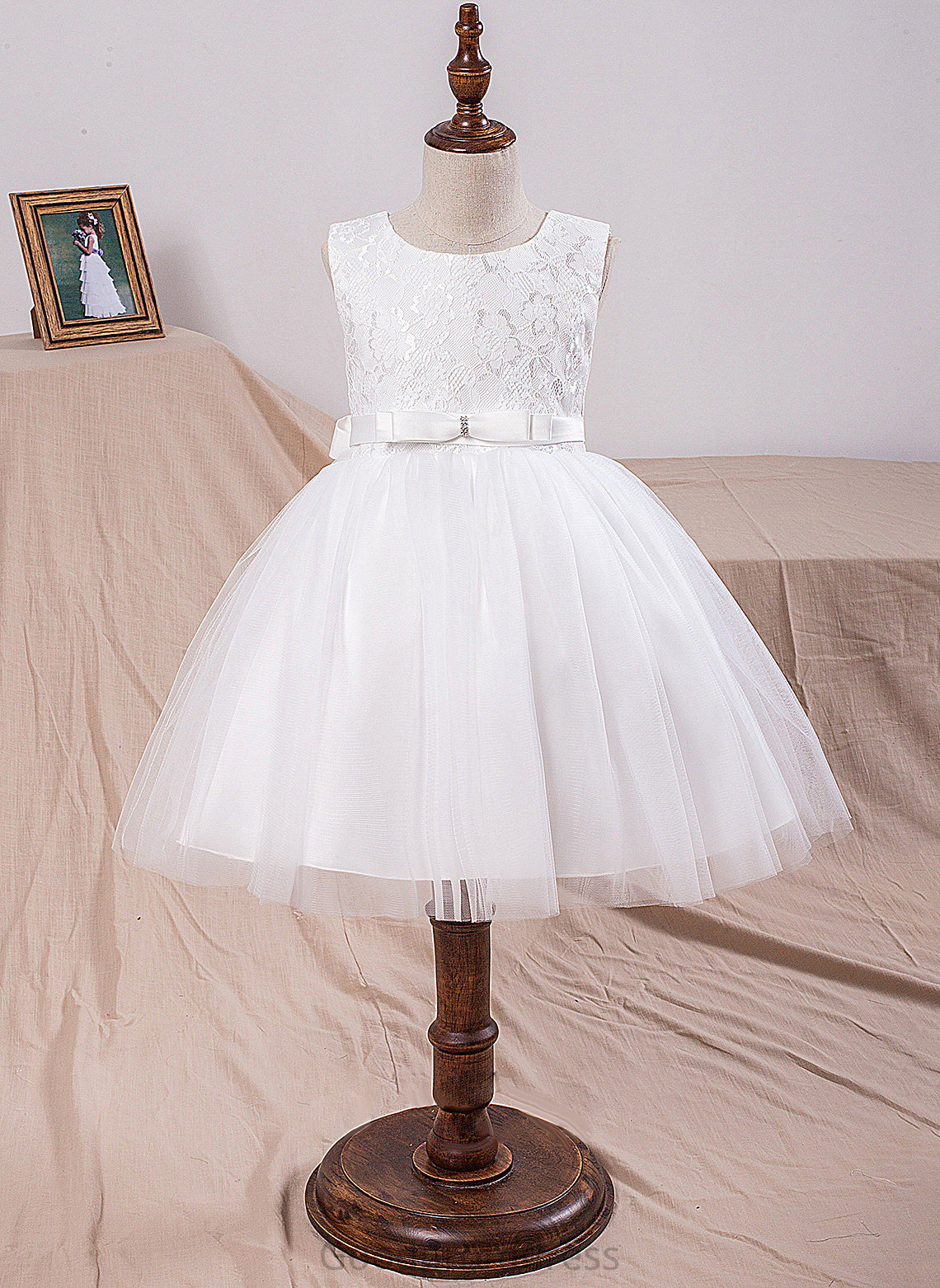 Dress Flower Girl Dresses Sleeveless Girl Knee-length With Neck Ball-Gown/Princess Tulle/Lace Mila Scoop - Flower Bow(s)