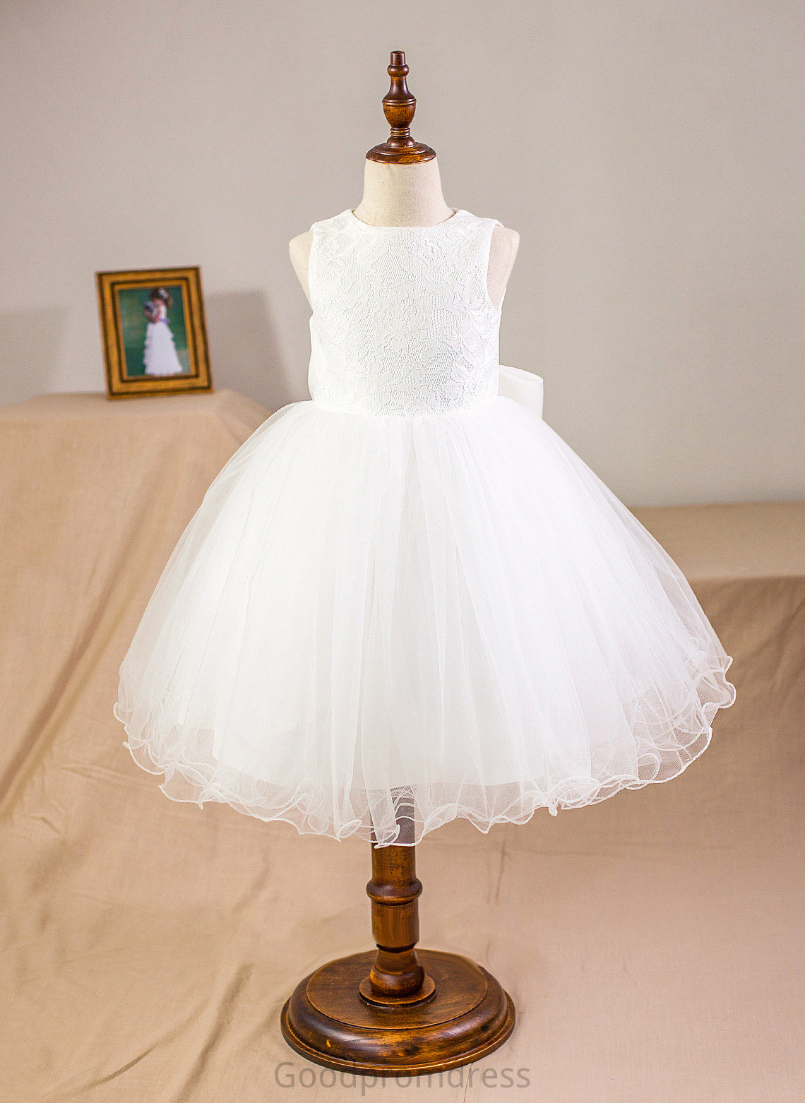 Dress Neck With Keira Ball-Gown/Princess Scoop Knee-length Girl Flower Girl Dresses Satin/Tulle/Lace Sleeveless Bow(s) Flower -