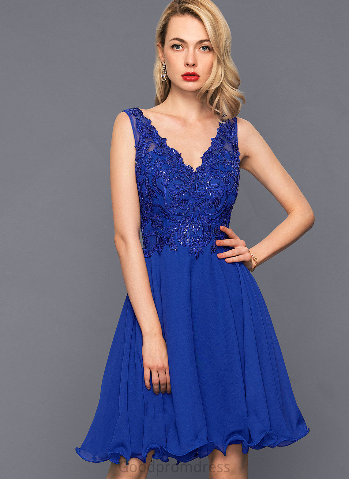 Rosie Homecoming V-neck A-Line Homecoming Dresses Chiffon Dress Knee-Length