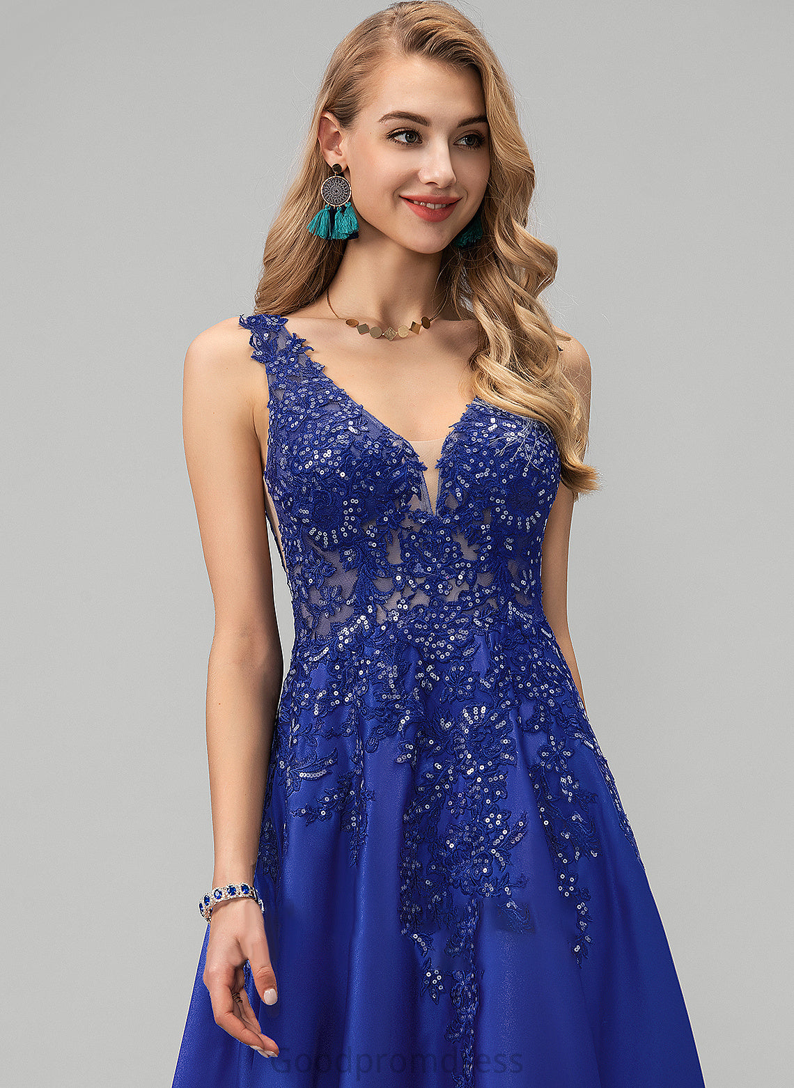 Prom Dresses A-Line Satin With Esmeralda Lace Floor-Length V-neck Sequins