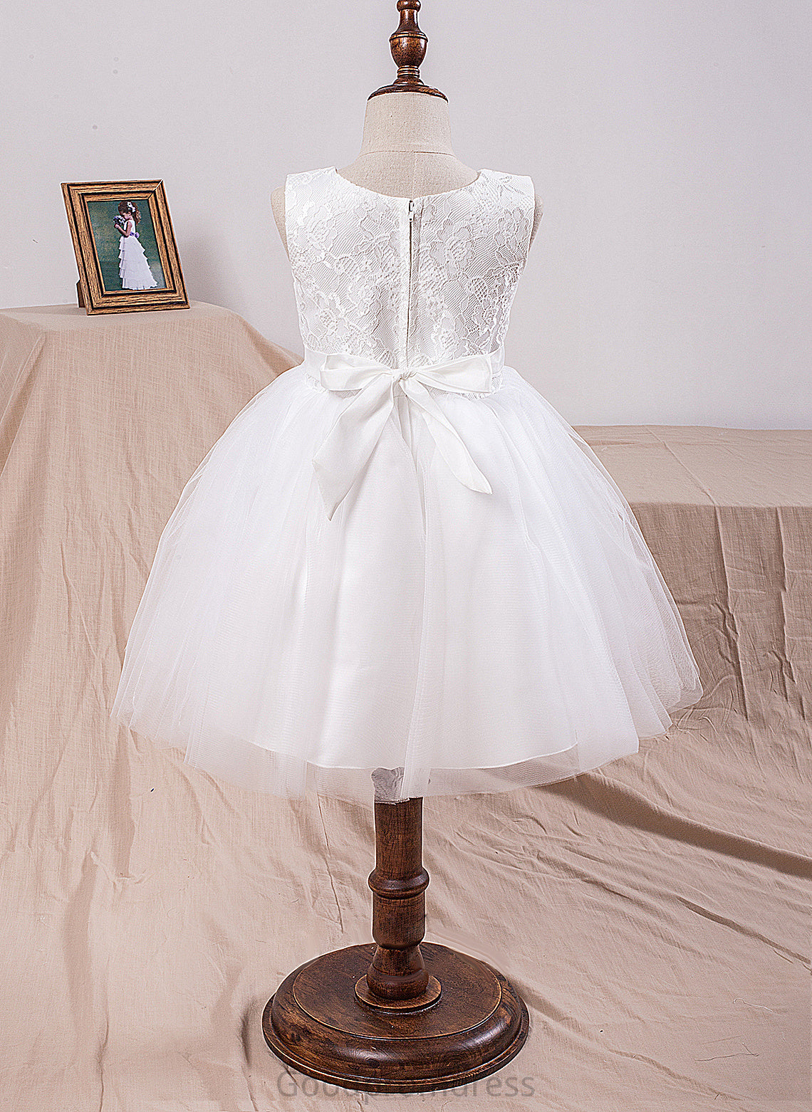 Dress Flower Girl Dresses Sleeveless Girl Knee-length With Neck Ball-Gown/Princess Tulle/Lace Mila Scoop - Flower Bow(s)