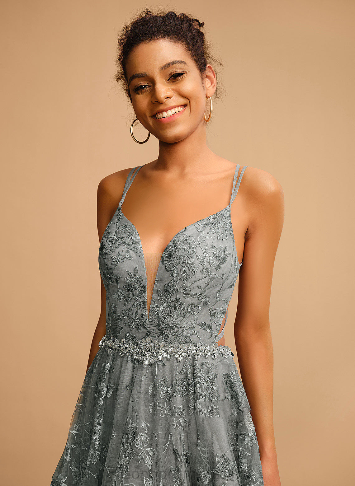 Prom Dresses Ball-Gown/Princess Reyna Tulle V-neck Floor-Length