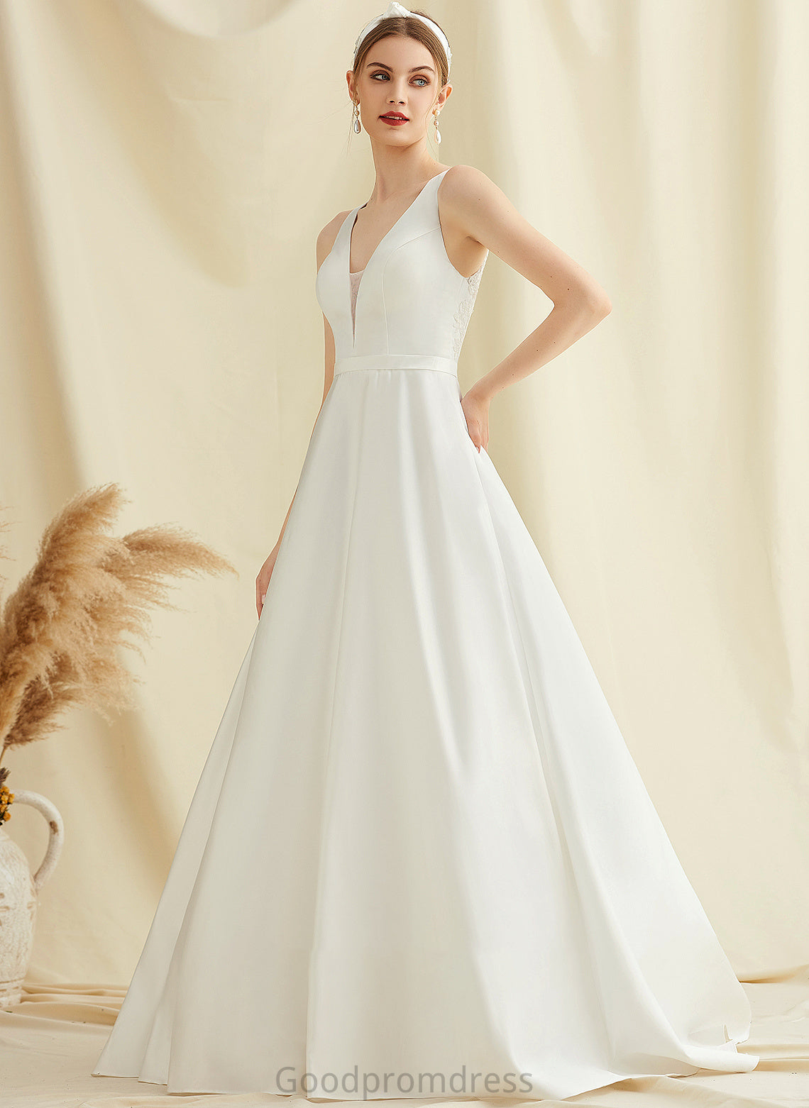 Lace Sweep Train V-neck Pockets With Wedding Dresses Ball-Gown/Princess Satin Rita Dress Wedding