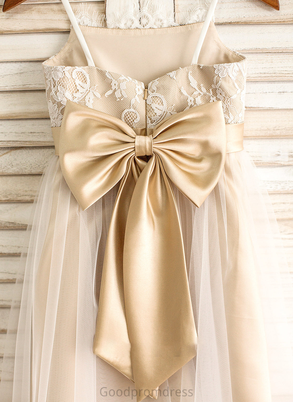 Tulle Neckline With Bow(s) Knee-Length A-Line Celeste Junior Bridesmaid Dresses Sash Square