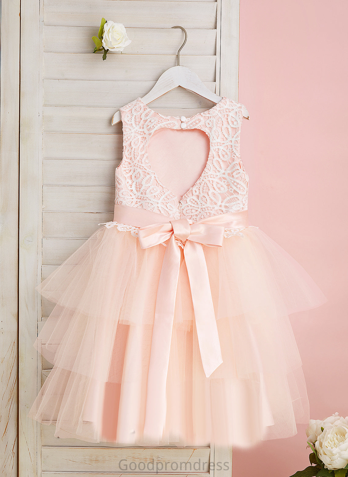 Sleeveless With - Girl Ball-Gown/Princess Scoop Dress Flower Flower Girl Dresses Neck Knee-length Lace/Flower(s)/Back Hole Satin/Tulle Reagan