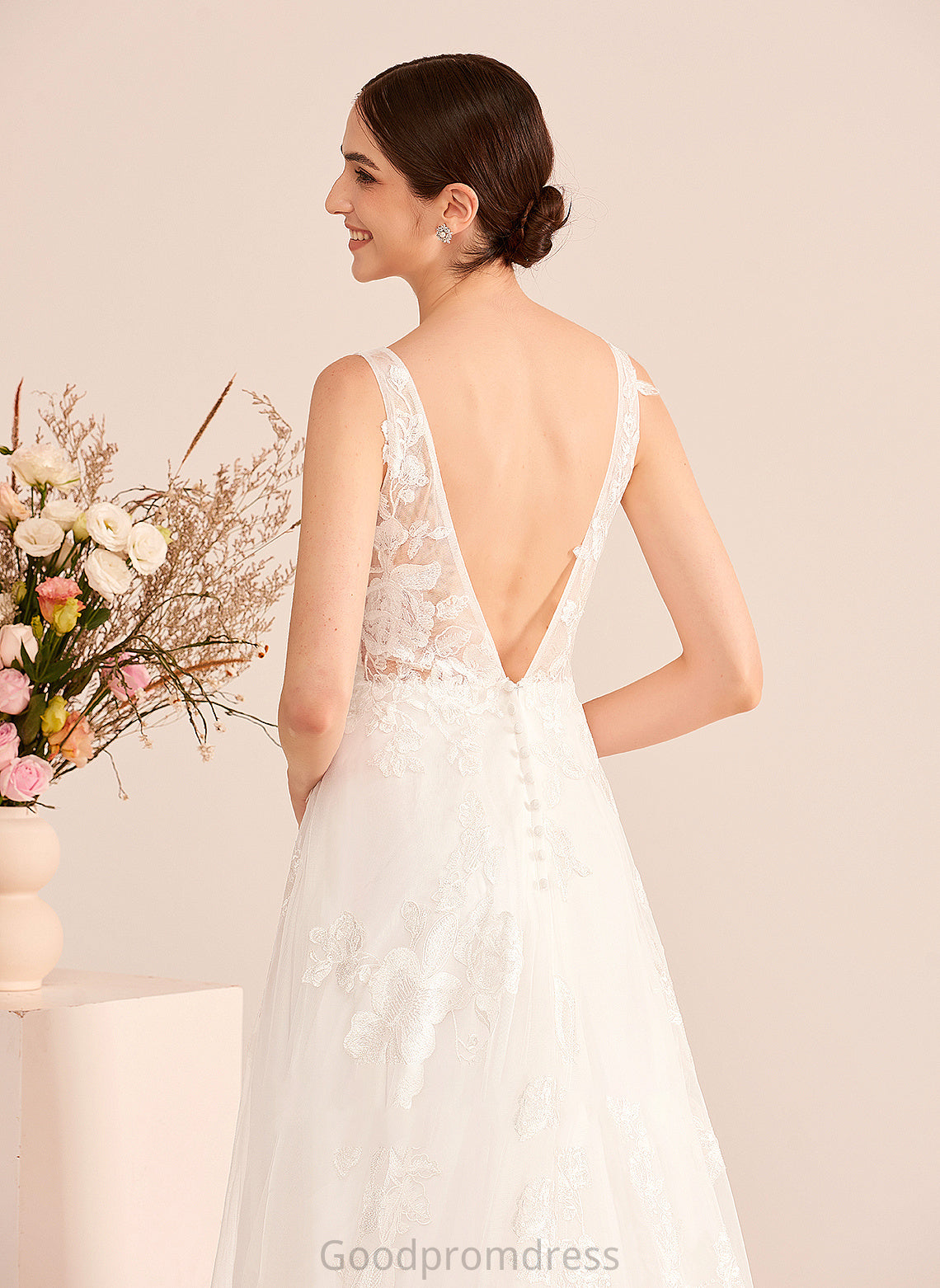 Dress Court A-Line Lace V-neck Leila Train Wedding With Wedding Dresses