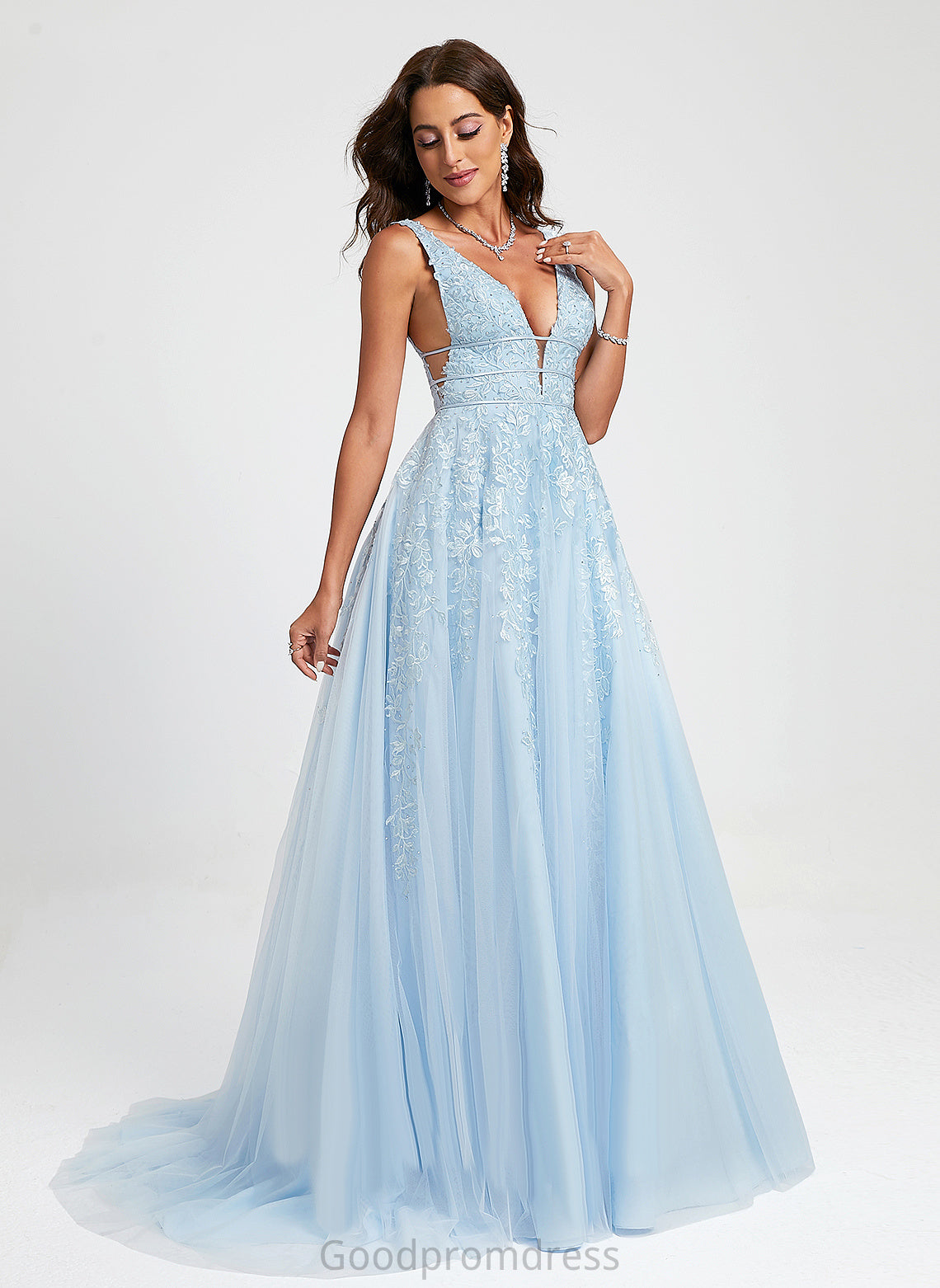 Train Tulle V-neck Leah Ball-Gown/Princess Sweep Beading Prom Dresses Lace With