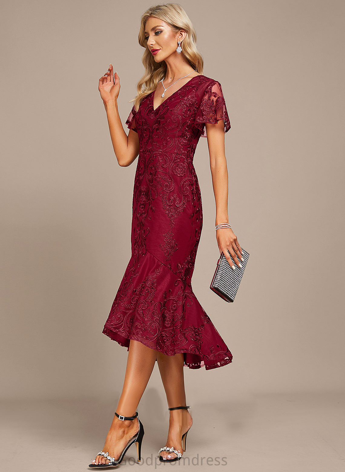 Asymmetrical Cocktail Cocktail Dresses Dress Trumpet/Mermaid Deja Lace V-neck