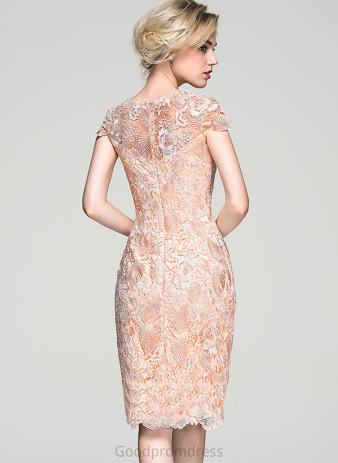 Neck Sheath/Column Lace Cocktail Dresses Scoop Claire Cocktail Dress Knee-Length