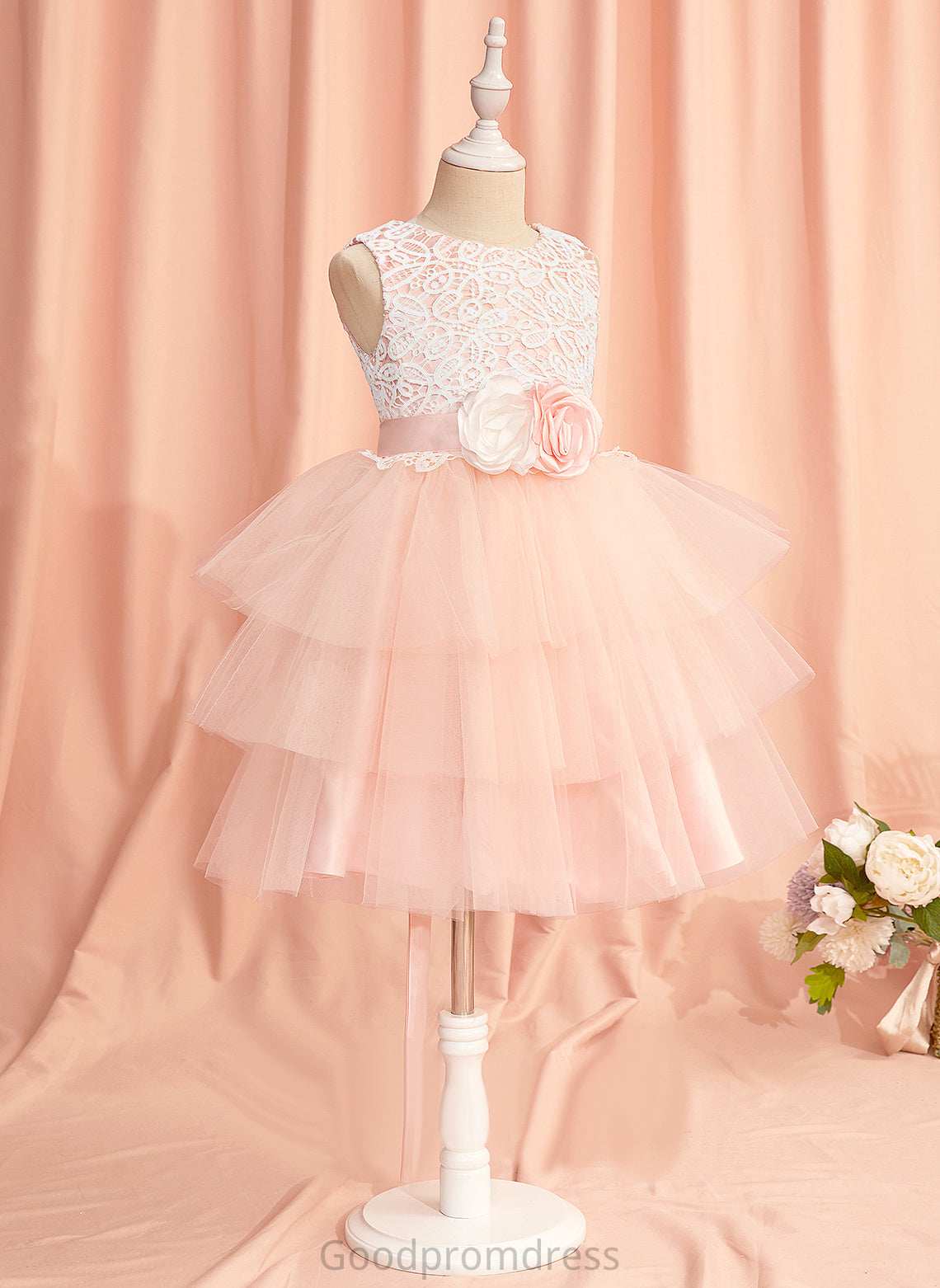 Sleeveless With - Girl Ball-Gown/Princess Scoop Dress Flower Flower Girl Dresses Neck Knee-length Lace/Flower(s)/Back Hole Satin/Tulle Reagan