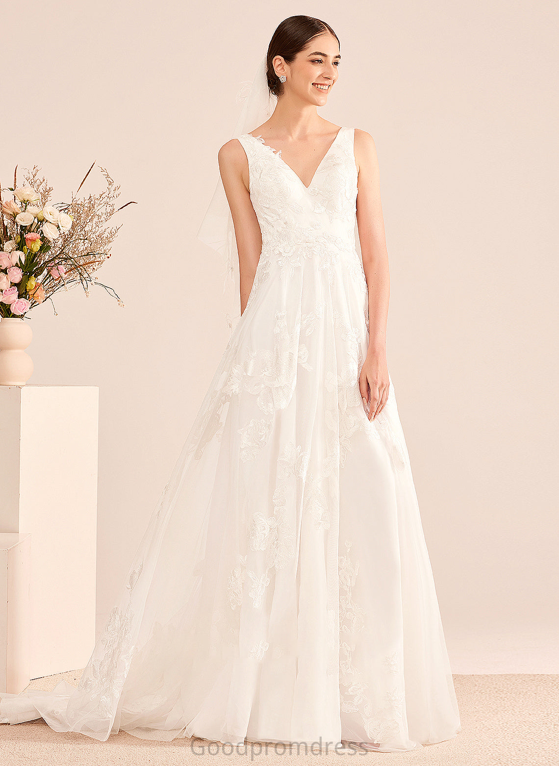 Dress Court A-Line Lace V-neck Leila Train Wedding With Wedding Dresses