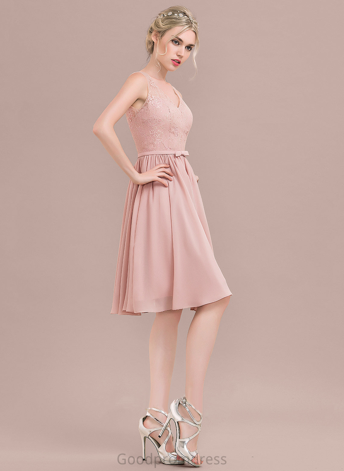 V-neck Knee-Length With A-Line Homecoming Chiffon Bow(s) Homecoming Dresses Lace Dress Lace Amari