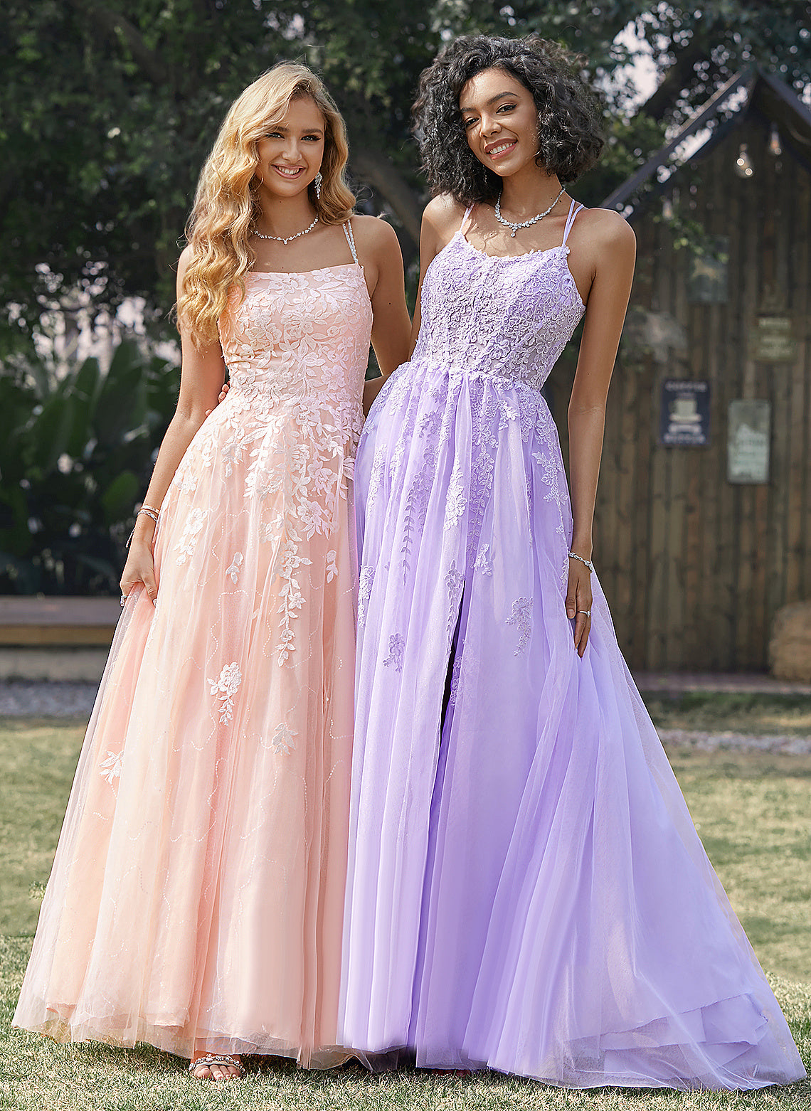 Sequins Ball-Gown/Princess Cali With Prom Dresses Sweep Train Scoop Tulle Lace