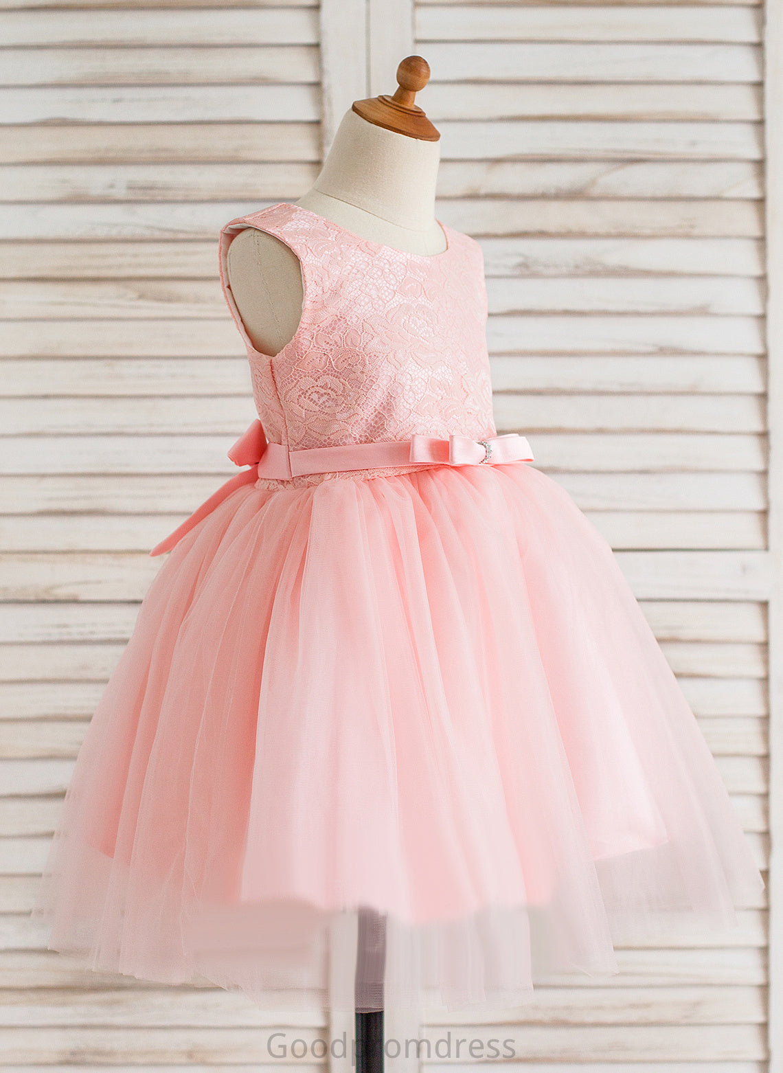 Flower Girl Dresses Girl Tulle/Lace With Flower Scoop Neck Lilian Knee-length Sleeveless Dress Bow(s) Ball-Gown/Princess -