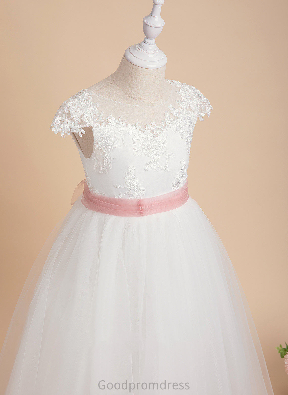 - Dress Floor-length Ella Scoop Neck With Lace Girl Lace/Sash Ball-Gown/Princess Flower Girl Dresses Flower Sleeveless