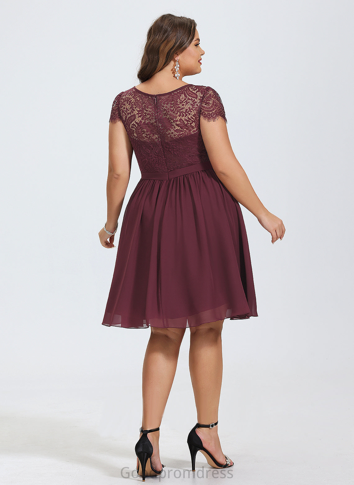 Danna Cocktail Dress Chiffon Neck Cocktail Dresses Knee-Length A-Line Lace Scoop