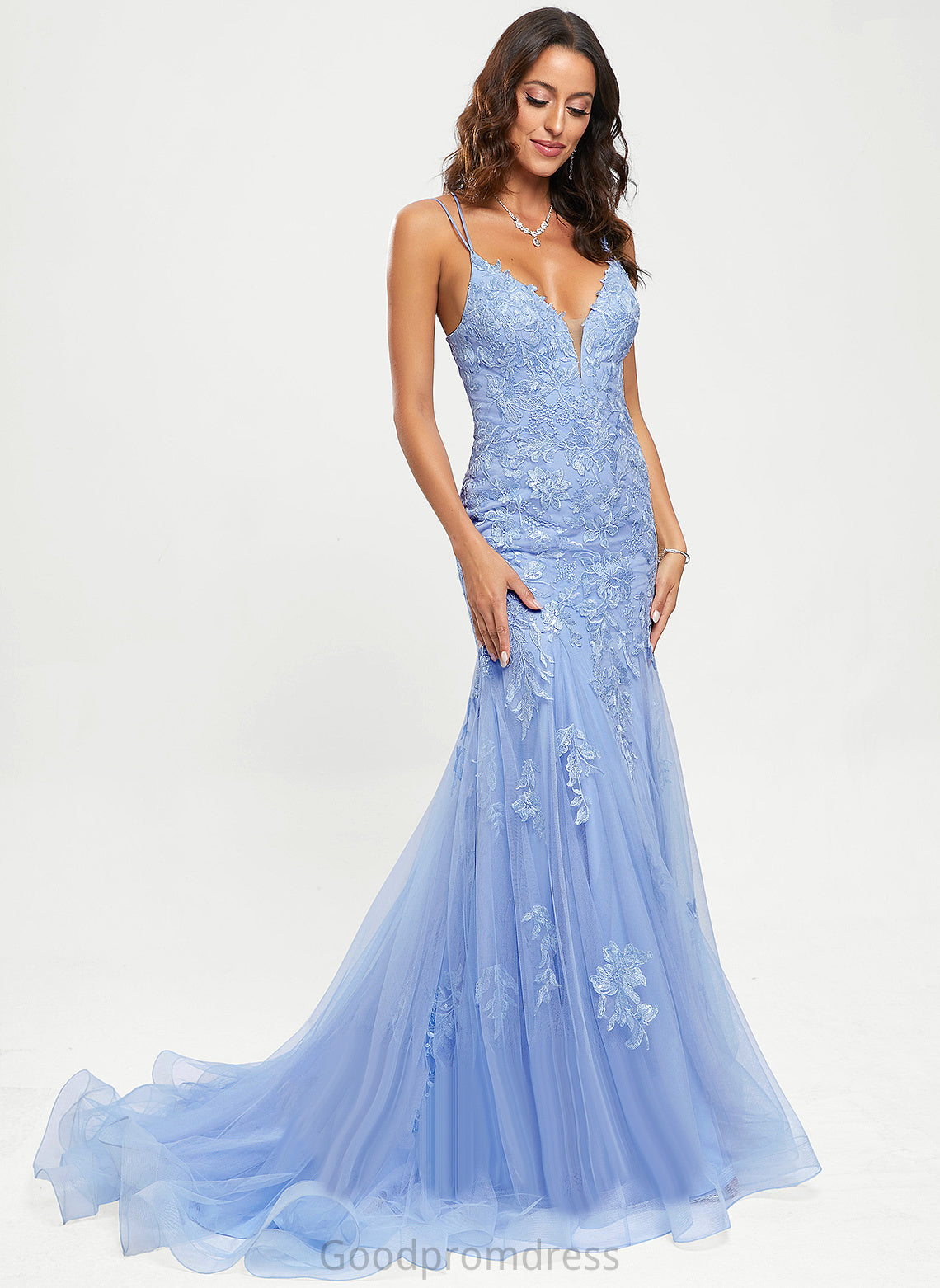 Sequins Sweep Prom Dresses Train Trumpet/Mermaid With Lace V-neck Tulle Nyasia